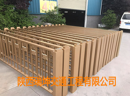 金色护栏